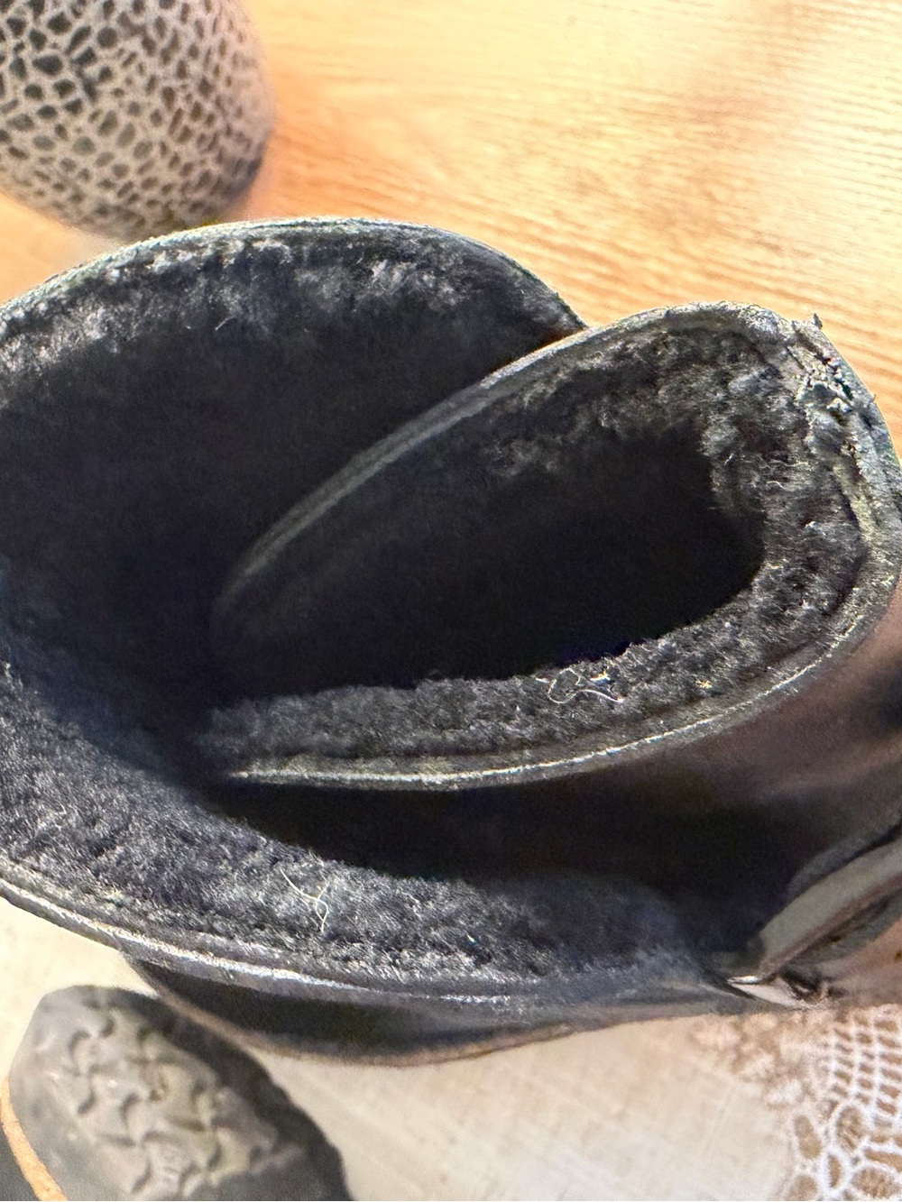Women’s Birkenstock Uppsala Shearling Mid High Black Smooth Leather Buckle Boots - Picture 6 of 10